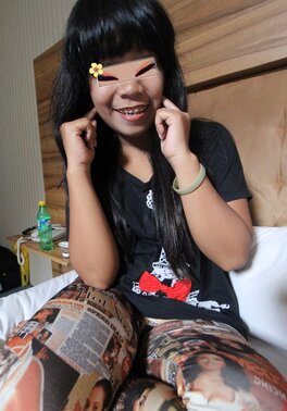 Ashley Stillar from Bali gets her 18-year-old hole screwed