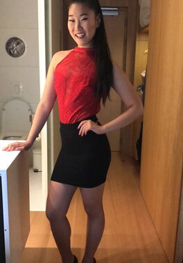 Katana the horny Asian shows her ass and the rest of her bod