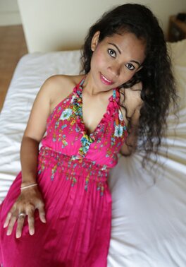 Brunette with curly hair wants her shaved Thati hole blasted