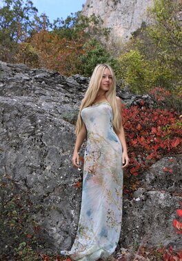 That pussy is perfect for gripping  and her ass is so shapely