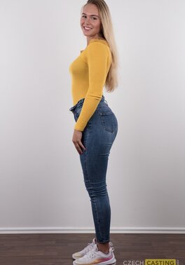 This not so frail teen lady with amazing curves shows off her bod