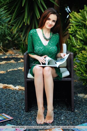 Babe has everything to be named goddess: gorgeous face, big tits, slender body