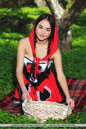Hot Ukrainian Little Red Riding Hood Li Moon waits for her Wolf with naked twat