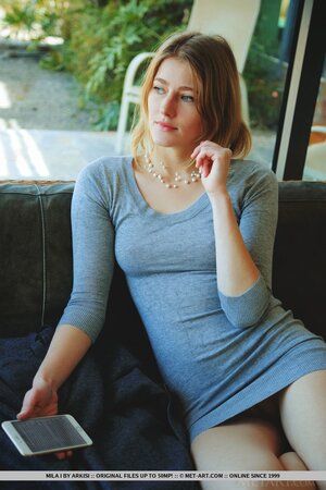 Kissable love is in trouble so now she is required to get naked for rich sponsor