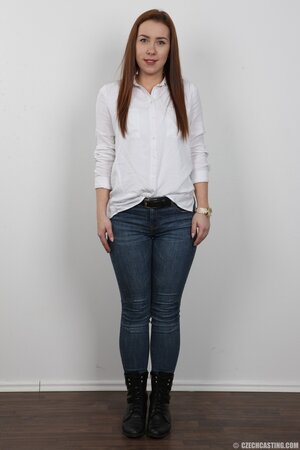 Babe with green eyes and red hair wanted to deprave photographer with her body