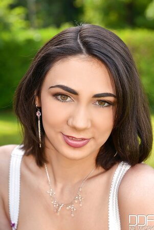 Diva has immense titties and nipples that deserve to be brought to light