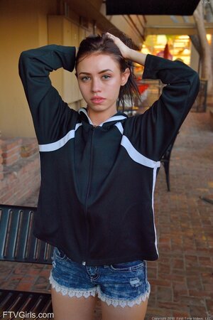 Girl isn't a slut so she never gets scored by men and just masturbates