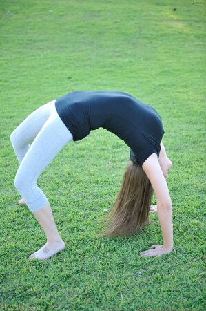 Love is so hot doing morning exercises that takes tight pants down baring snatch