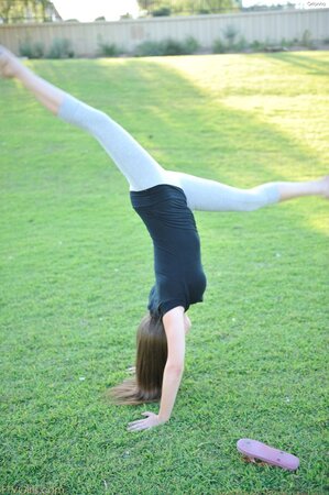 Love is so hot doing morning exercises that takes tight pants down baring snatch