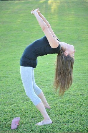 Love is so hot doing morning exercises that takes tight pants down baring snatch