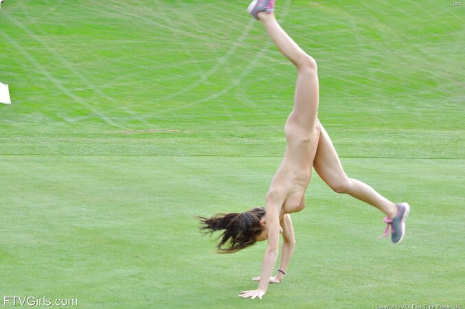 Love with appetitive ass loves doing sports in the nude on green grass
