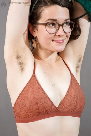 Lesbians Gracie and Samantha Alexandra are married so they have no need to shave