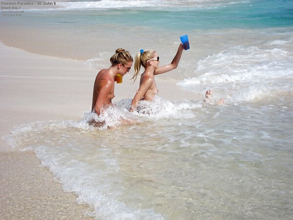 Group of young slutty girls pose absolutely naked on the beach with no shame