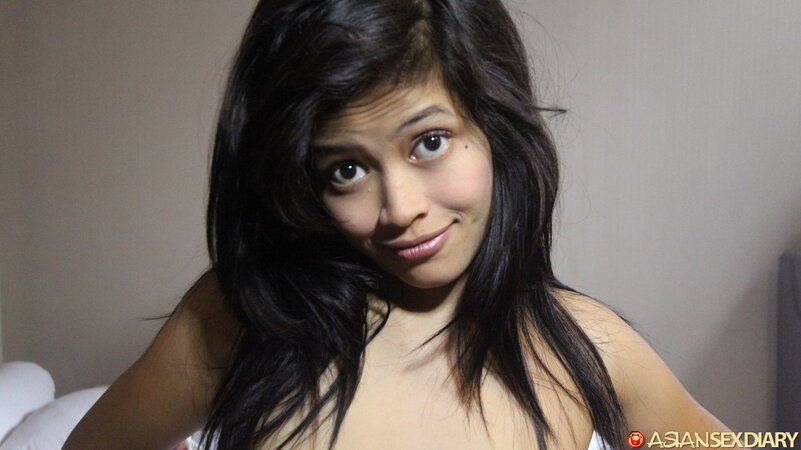 Thai chick looks so romantically with her naked breasts and vagina