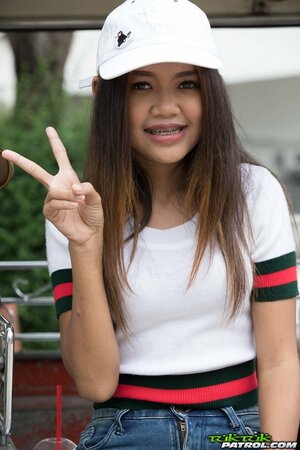 Exotic belle loves auto rickshaws and posing without any clothes on sexy body