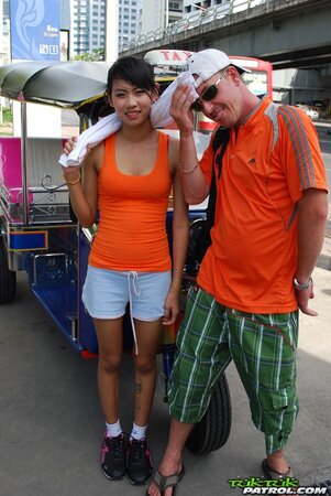 Driver of rickshaw finds exotic teen Yok who agrees to pose naked for him