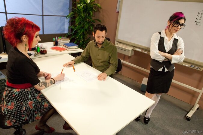 Dirty-minded man fucks a stranger with red hair during the interview