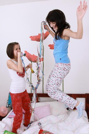 Girlfriends fool around until they suddenly becomes in the mood for lesbian sex