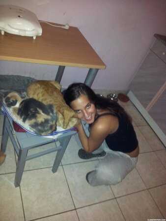 Attractive Hungarian pornstar shows an unknown side of her everyday life