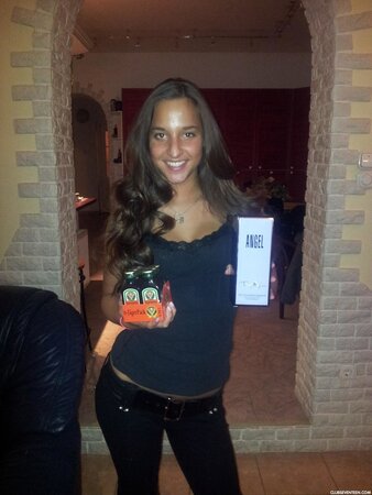 Attractive Hungarian pornstar shows an unknown side of her everyday life