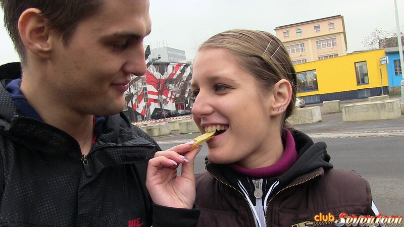 Man feeds girlfriend in striped socks so babe is prepared to be humped