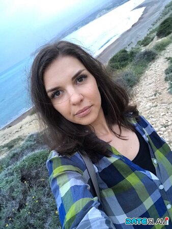 Russian MILF takes selfies to show off small tits among decent photos