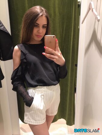 Shameless slut takes off bra and teases with her naked nipples in selfies
