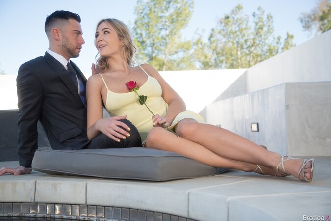 Gorgeous-looking blonde sucks lover's dick and gets fucked till creampie