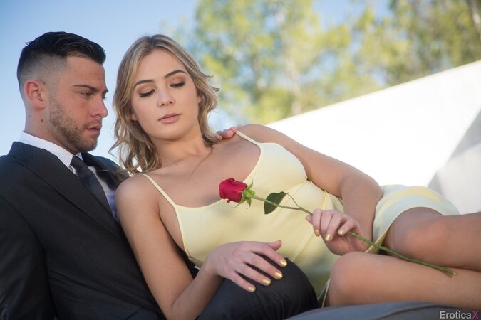 Gorgeous-looking blonde sucks lover's dick and gets fucked till creampie