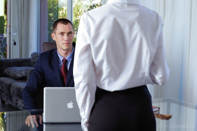 Tall boss interrupts work to have spontaneous lovemaking with secretary