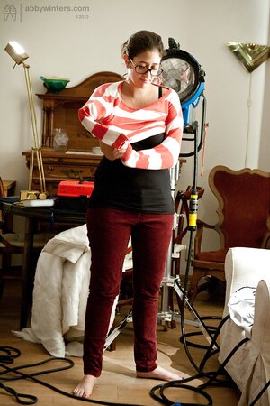 Ariel D is going to show natural breasts while changing clothes