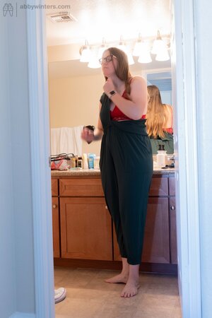 Jacklyn the BBW is changing clothes and looking good as well