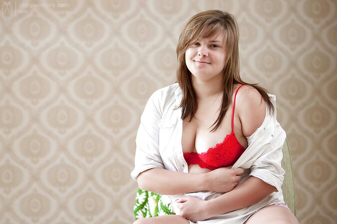 Nice and curvy girl shows her soft body in a sexy solo gallery