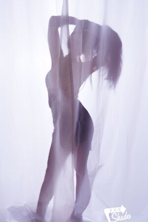 Wonder why this dude is not hornier and harder for this bitch