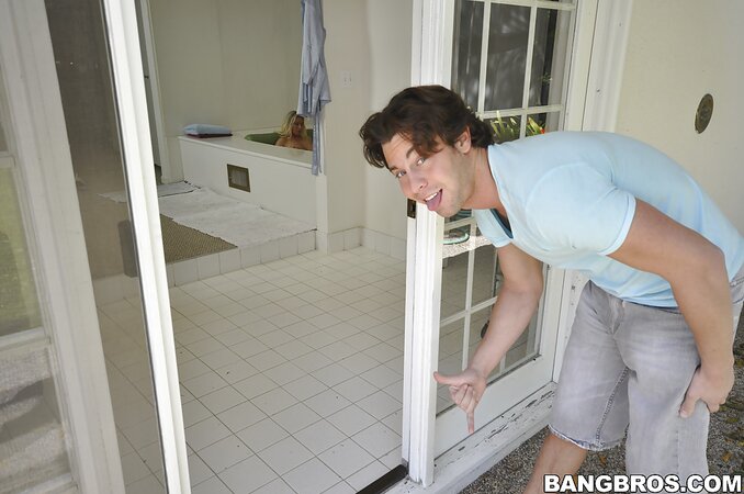 That is how she rolls, and she's not afraid to show her BJ skillz