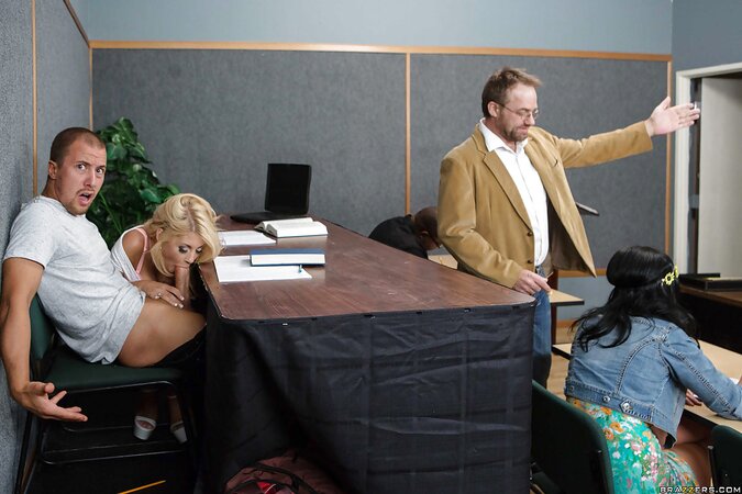 Sublime suckjob leads this dude to fuck her tits as well