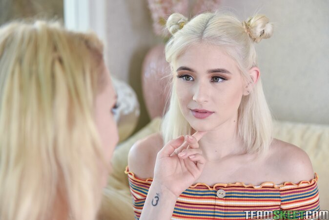 Adorable teen babe lets this MILF munch on her super wet cunt