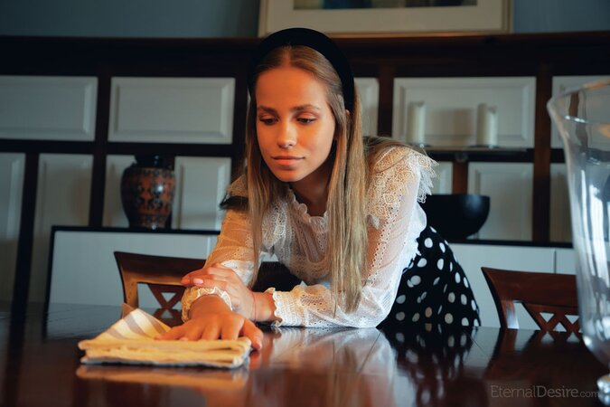 Confident girl is ready to cream again and again to entertain