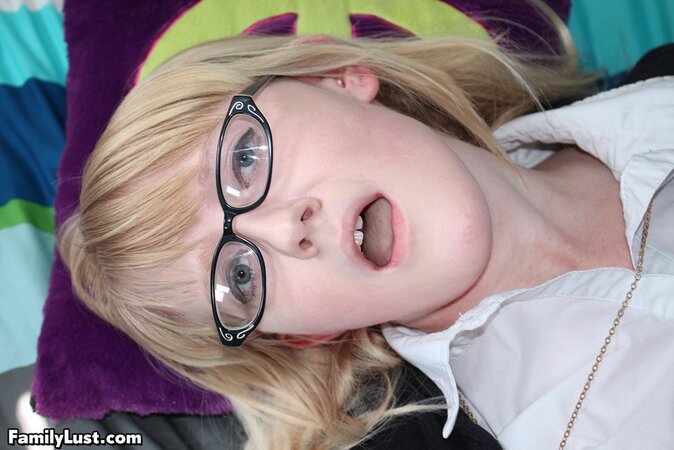 Blondie with cute glasses is going to suck him off so good