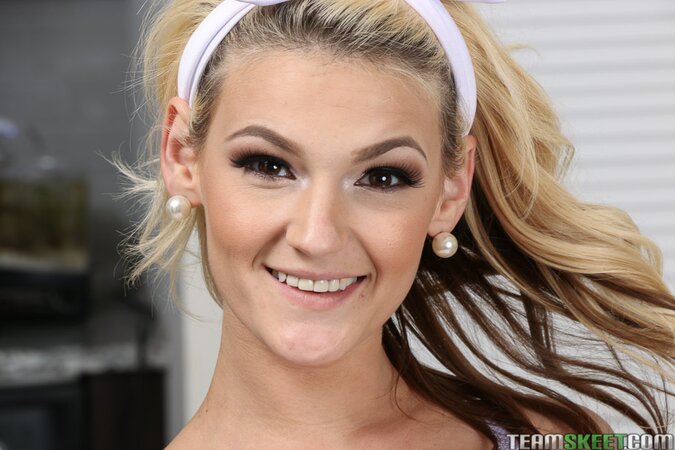 Honey in polka-dot blue dress doesn't feel shy to expose two lovely tattoos