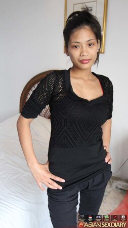 Filipino teaser wants to take cock in a motel room, WTF