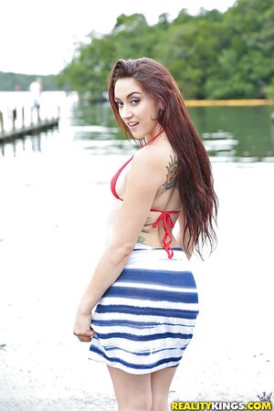The mere sight of her pussy will have you cumming big time