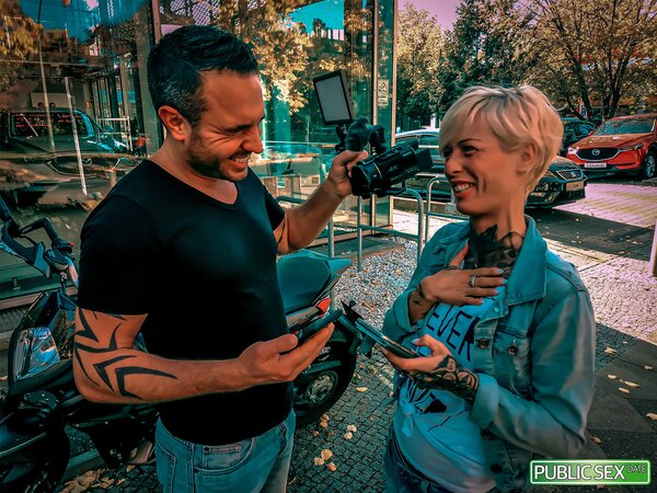 Public pleasure session with a scrawny lady who wants hard sex