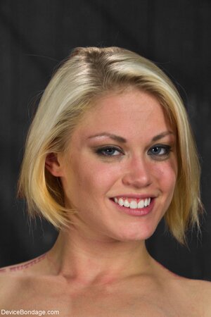 Ash Hollywood is still the prettiest even while being used