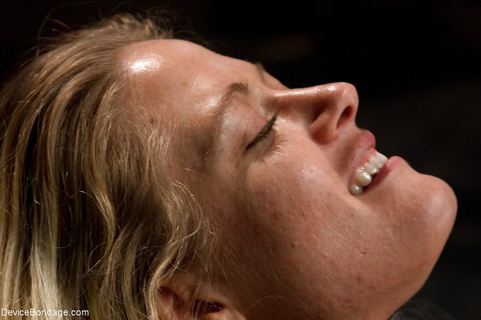 Holly Heart honestly enjoys the hottest action she could get