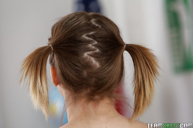 No one is classroom so freshly young cutie decides to play little bit with pussy