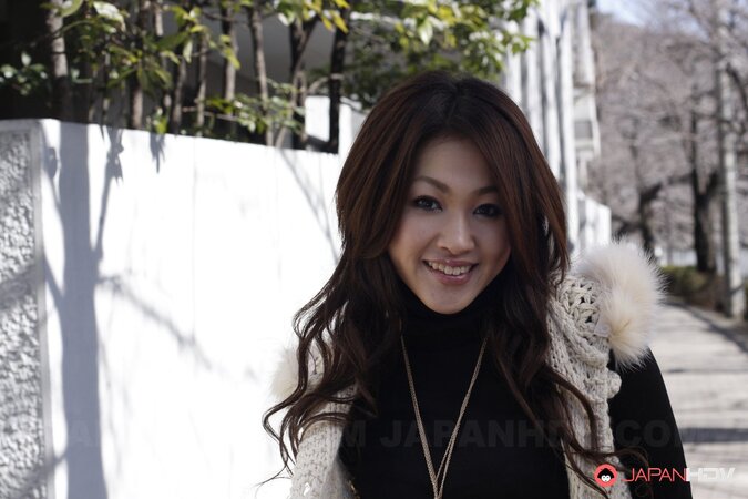 Super-cute Japanese love goes shopping and poses on camera in parallel