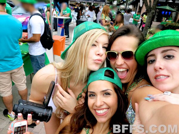 Kelsi Monroe celebrates being a boozehound and a true t ramp