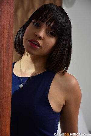 Colombian cutie shows off her body in public, then in private