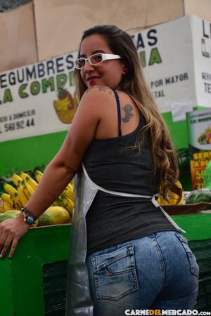 Cute glasses girl refuses to take them off before sucking